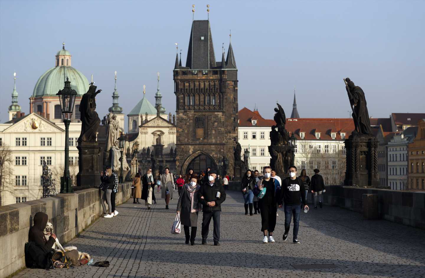 Czechs ditch COVID-19 pass rules, ease limits on crowds