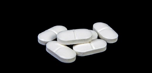 Using paracetamol for protecting kidneys in patients with severe malaria