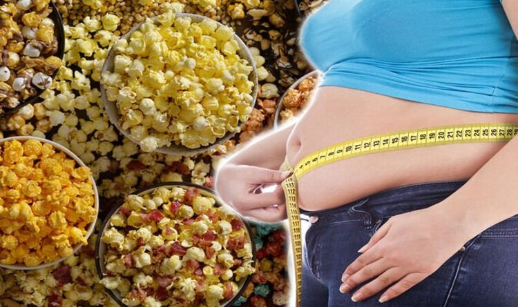 Visceral fat: Avoid microwavable popcorn, vegetable oils and baked goods to burn belly fat