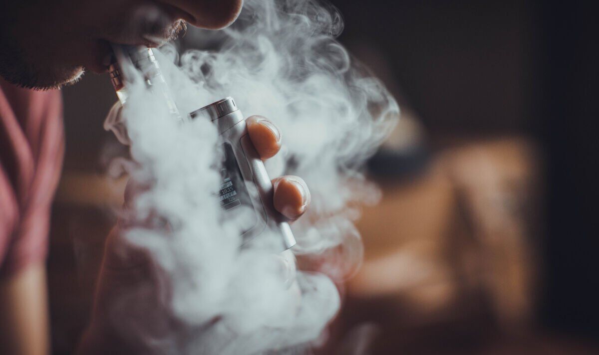 Vape Britain: Huge new drive to wipe-out smoking in England by 2030