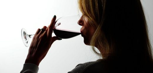 Drinking a glass of wine each night is safer than seven on a Saturday