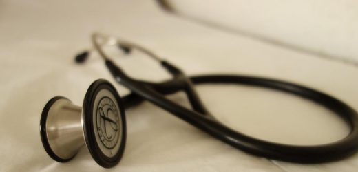 Low effort, high reward: How making choices easy pays off in clinical trials