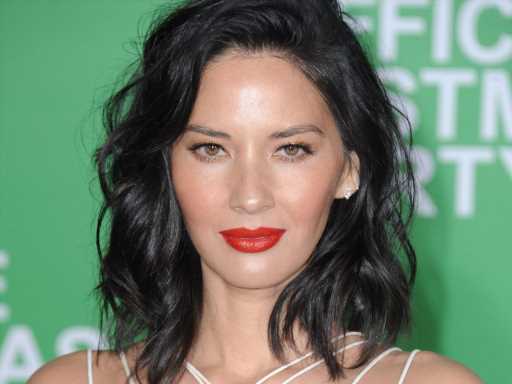 Olivia Munn Admits She's in a 'Teething Tunnel Nightmare'