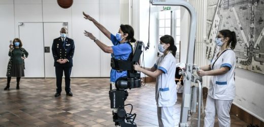 Exoskeleton helps wounded French soldiers get back on their feet