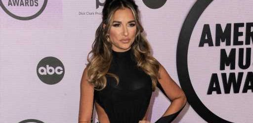 Jessie James Decker Is in Full Mama-Bear Mode After Trolls Commented on Her Kids' Appearance