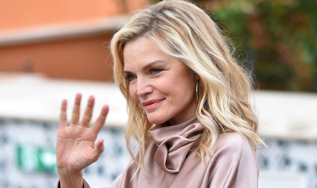 Michelle Pfeiffer shares how she avoids ‘toxins’