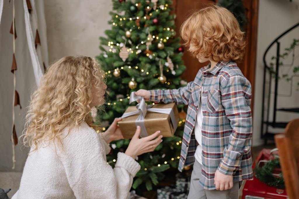 Reddit Reminds This Mom About the Importance of Making Her Kids Feel Heard During the Holidays