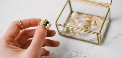 What are anxiety rings, and how do they work?