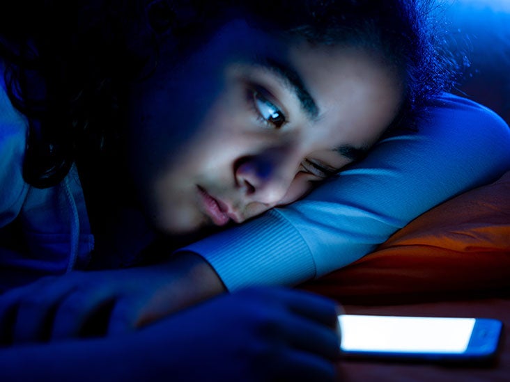 Multiple sclerosis (MS): Poor sleep during teen years may raise risk