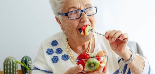 Expert shares six tips to ‘dementia-proof’ your life