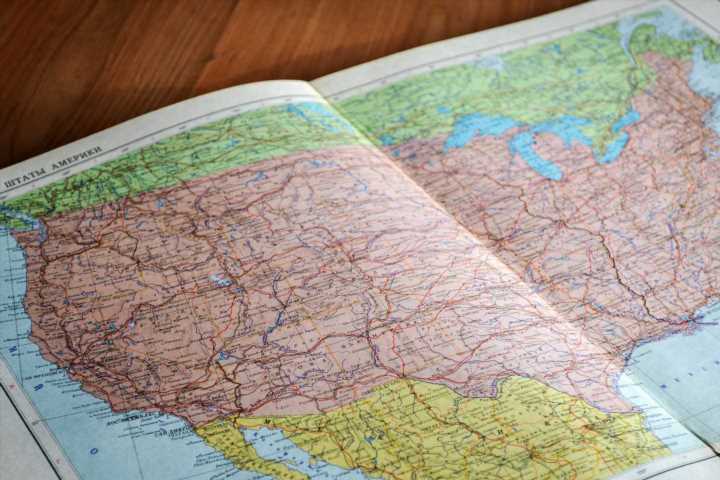 Can children read maps at the age of four?