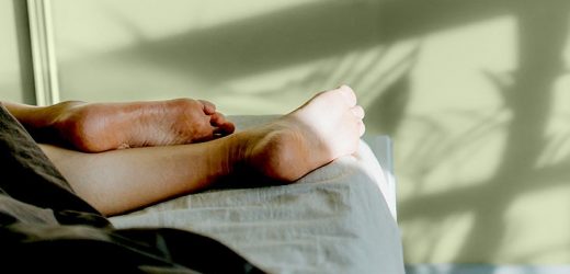 Short sleep tied to 74% higher risk of clogged leg arteries