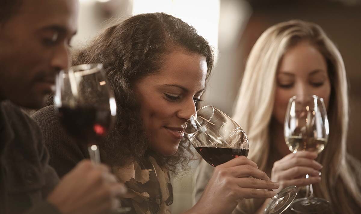 A daily pint or glass of wine doesnt raise the risk of early death