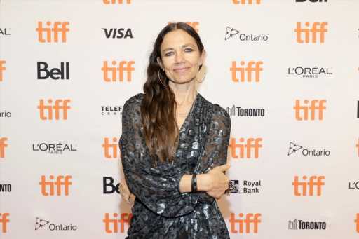 Justine Bateman Said the Quiet Part Out Loud About Aging as a Woman: 'Who Is Making Money Off This?'