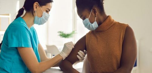 Should I get a flu vaccine this year? Heres what you need to know