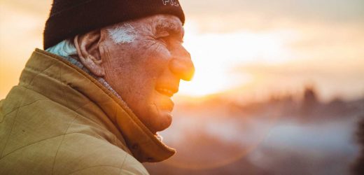 People with increased genetic risk of Alzheimers may lose sense of smell first, research suggests