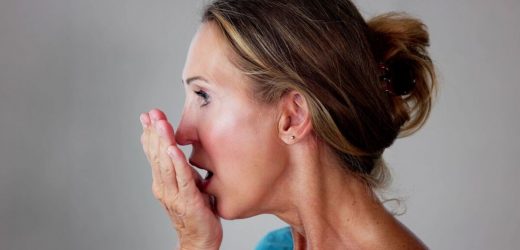 Dentist warns popular drink linked to dry mouth, bad breath and cavities