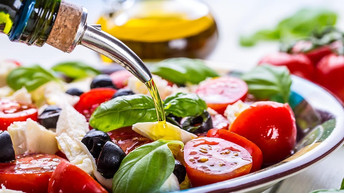 Mediterranean diet slashes dementia risk by almost a QUARTER