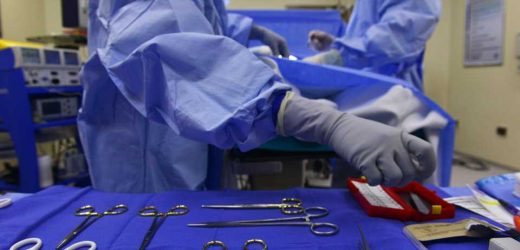 Four women have two-in-one surgery to reduce their risk of ovarian cancer