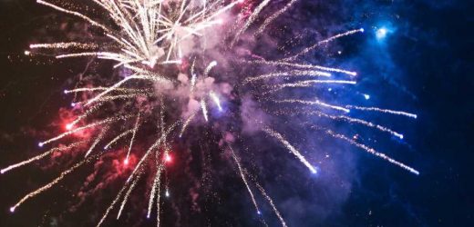 How to support a person with dementia during fireworks night