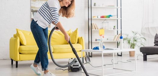 You can burn 500 calories if you clean your house in this exact way