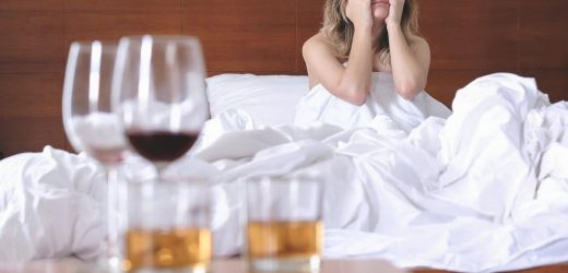 Why you should NOT drink alcohol before going bed